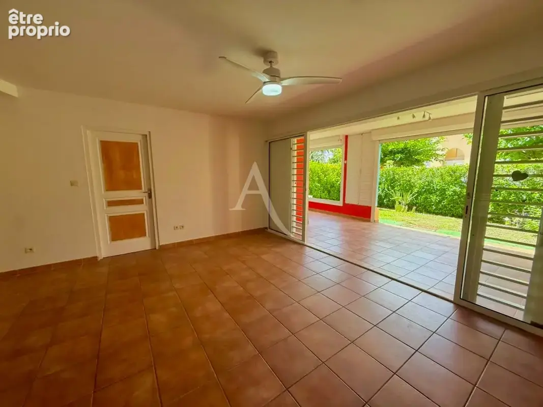 Photo Appartement à Le Gosier au prix de 329 000€