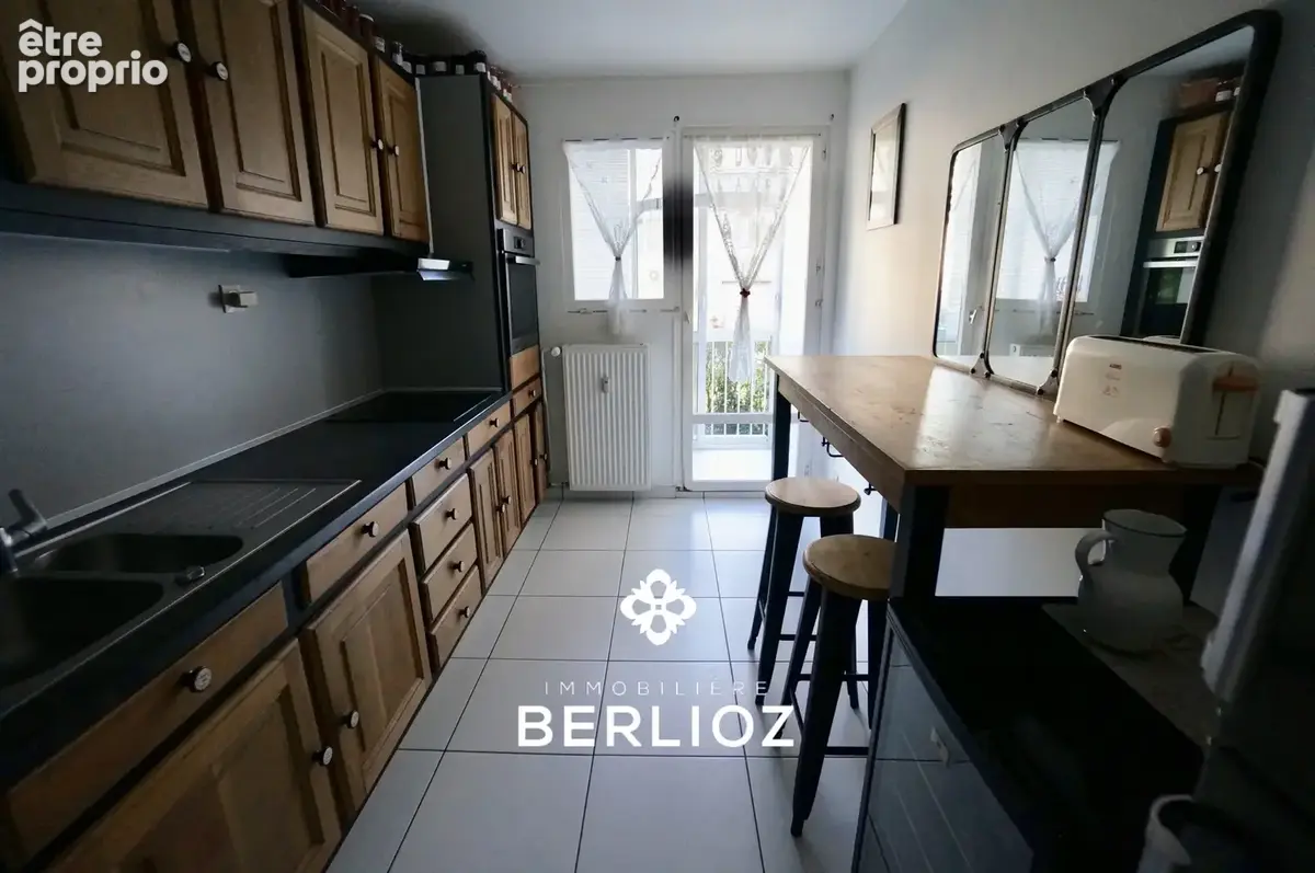Appartement T3 à Meylan, secteur Grand Pré, avec cave et parking privatif - photo 5