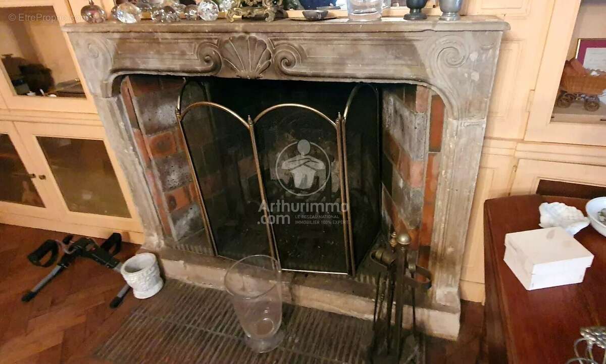 Maison à SAINT-ETIENNE-DU-ROUVRAY