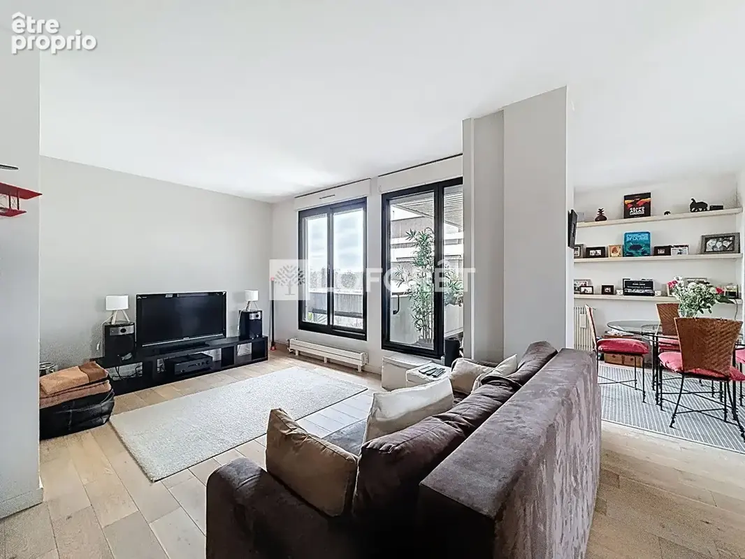 Suresnes centre ville 5 pièce(s) 112.11 m2 - photo 3