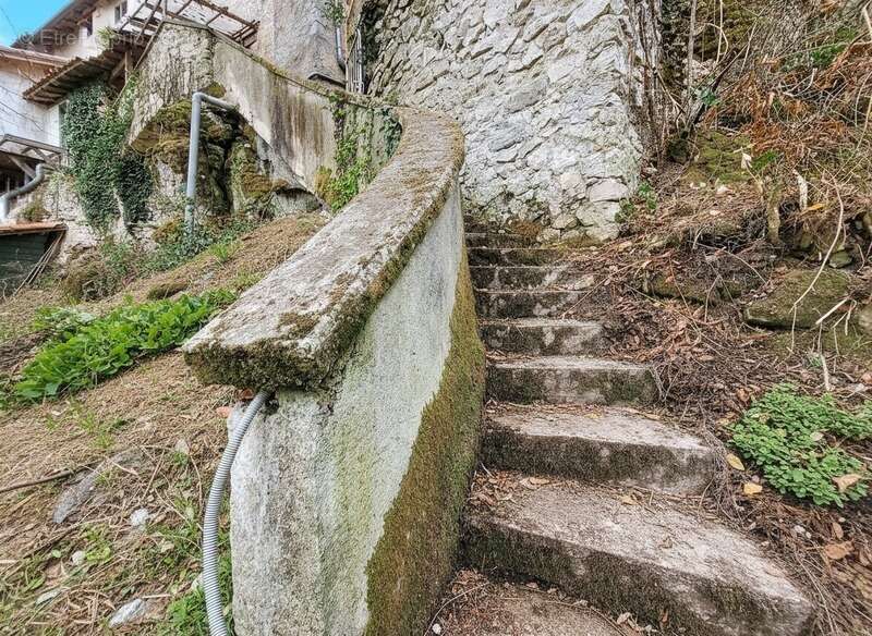 Maison à SAINT-LARY