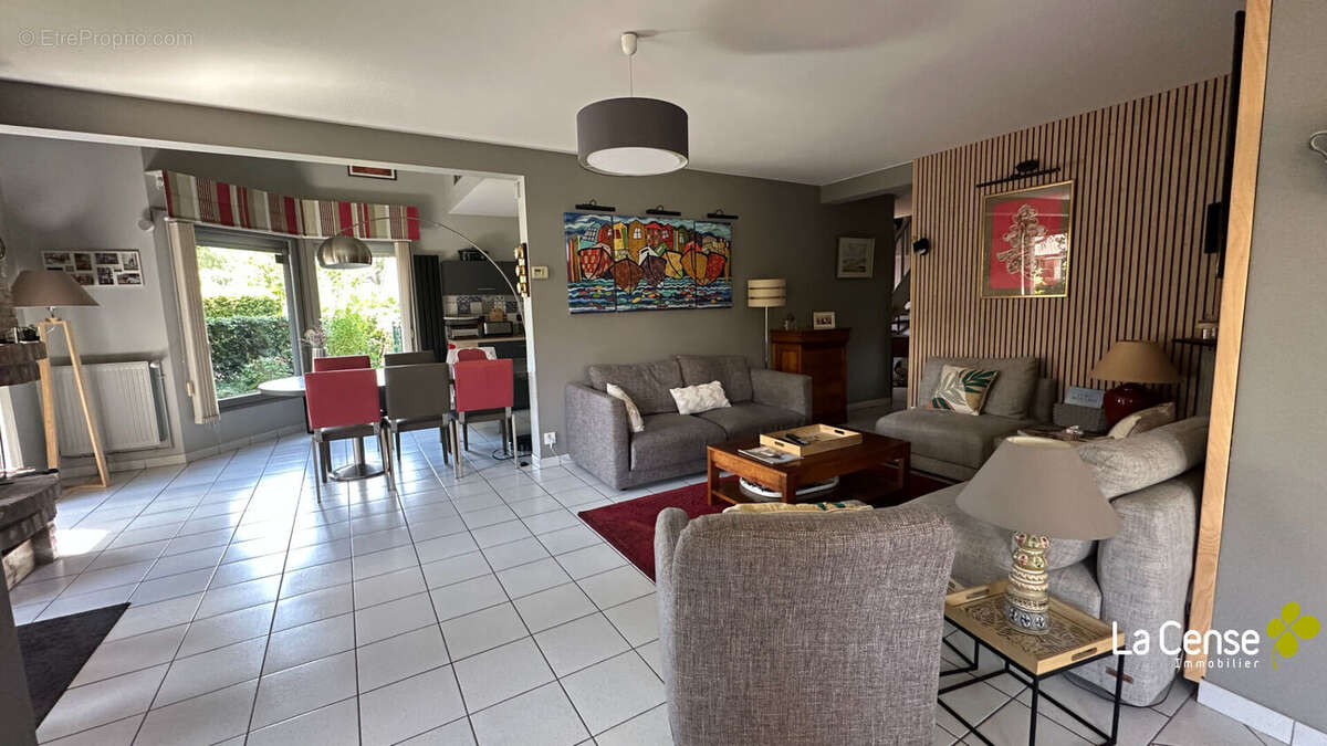 TRESSIN - Maison Familiale - 167m² habitables - photo 5