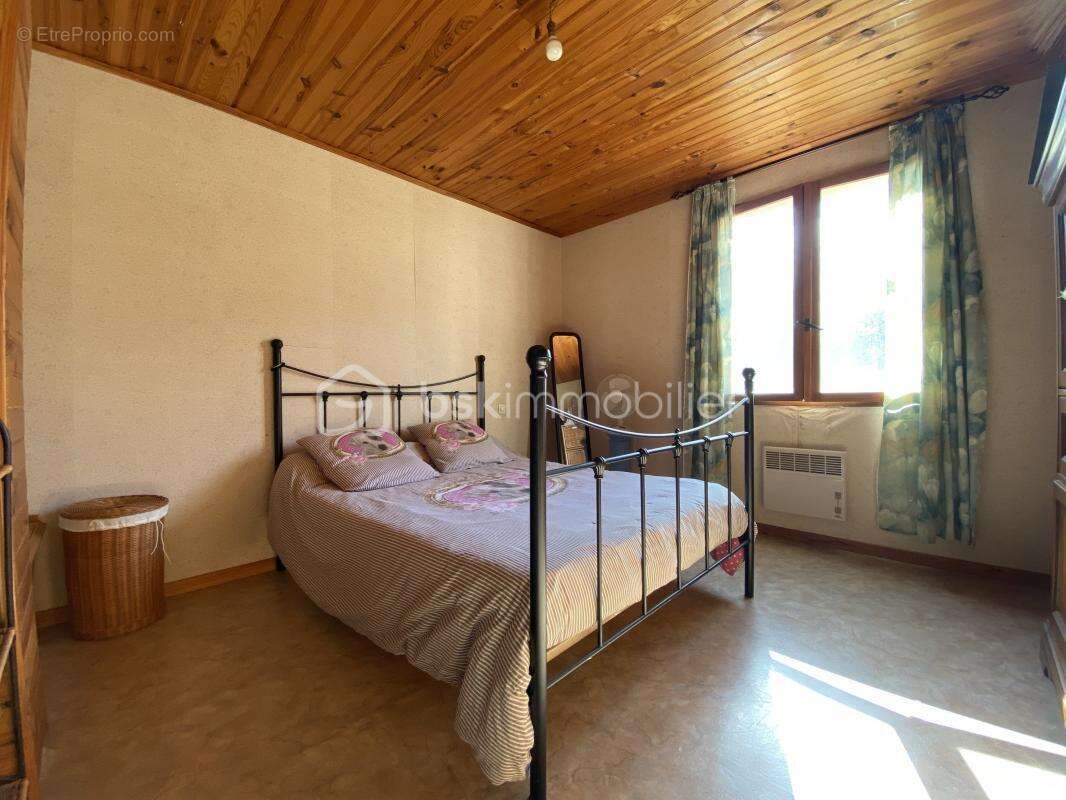 Commerce à CARCASSONNE