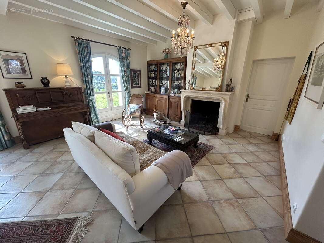 Maison à POUMAROUS