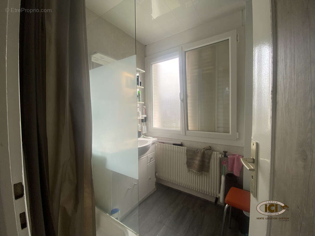 Appartement à AMBILLY
