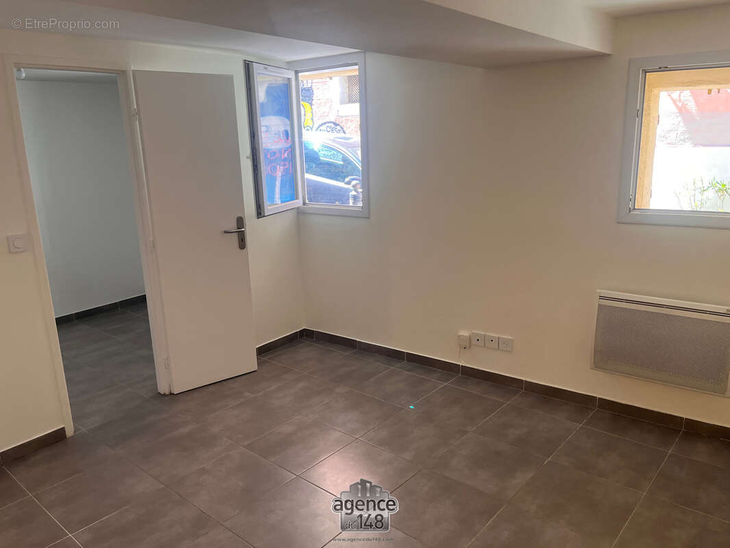 Appartement à MARSEILLE-2E