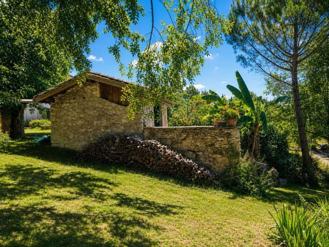 Maison de 10 pièces de 250 m² à Pardaillan - photo 6