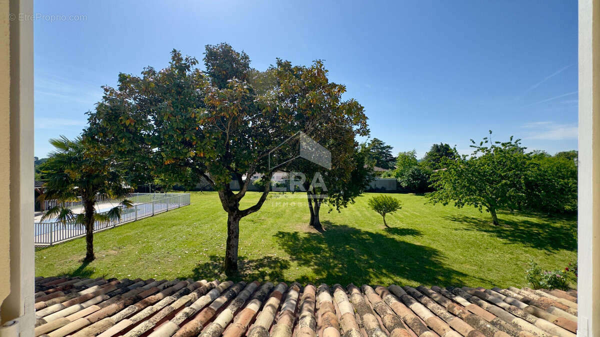 Maison Pineuilh 7 pièce(s) 165 m2 - photo 13