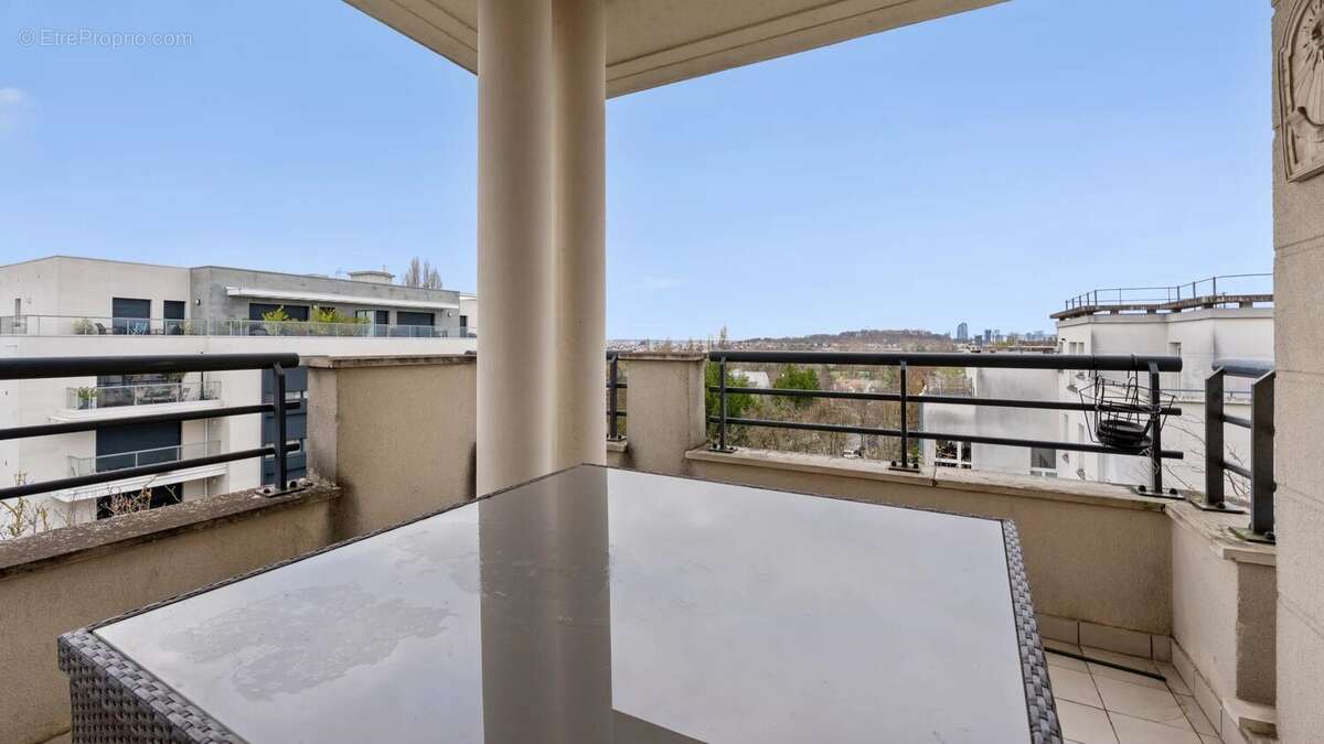 Appartement à GARCHES