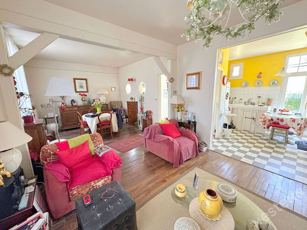 Maison à CHAUMONT-EN-VEXIN