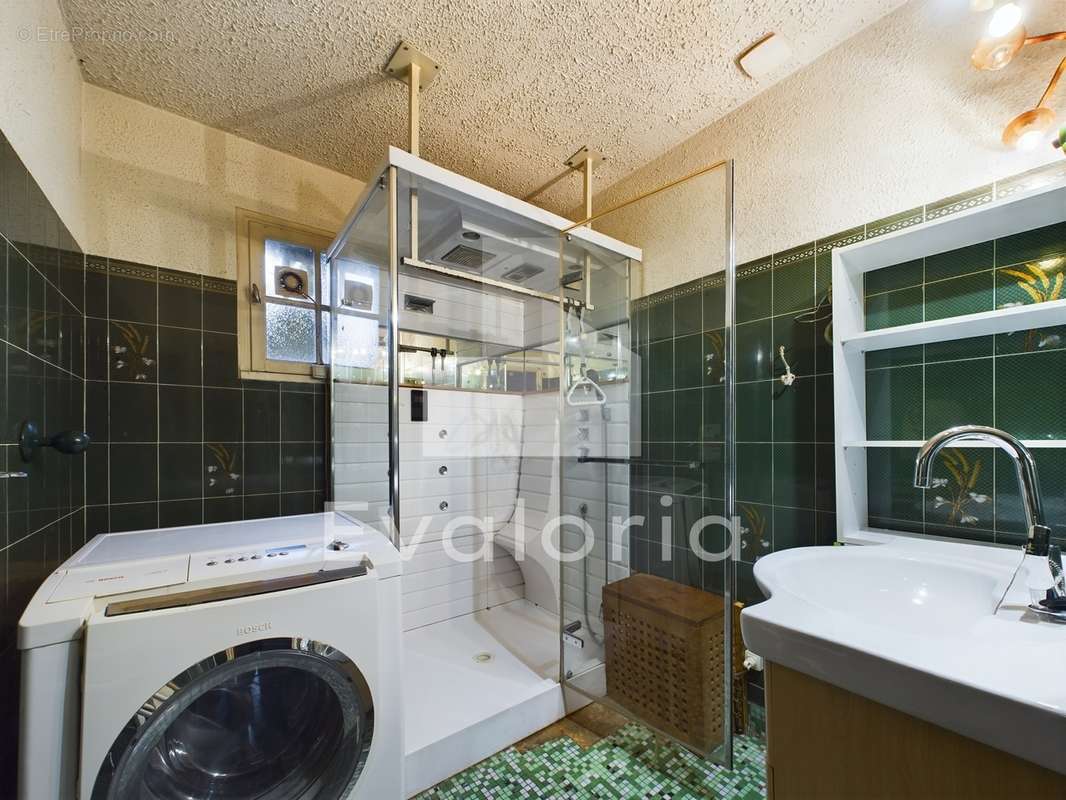 Villa 5 pièces de 157 m² avec piscine de 67 m² et terrain de 135 - photo 8
