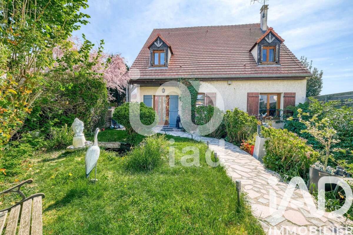 Photo 2 - Maison à LE THILLAY