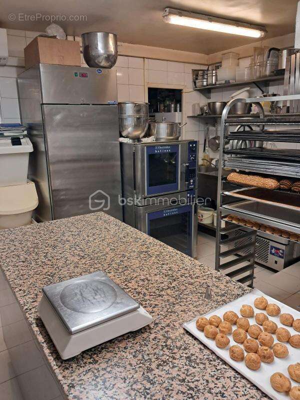 Pâtisserie  centre-ville de valbonne - photo 9