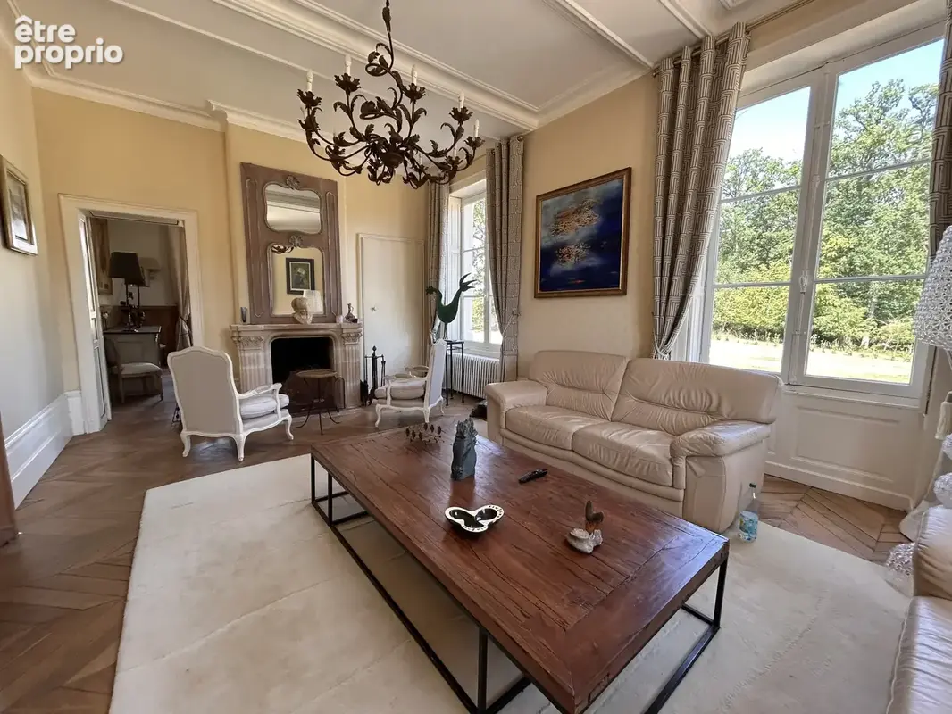 Exceptionnel château XIXème rénové sur 24ha avec piscine - photo 21