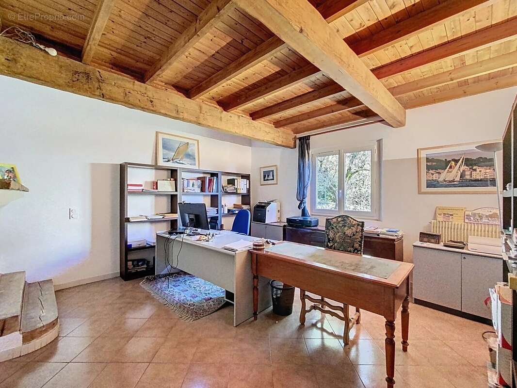 Appartement à GATTIERES