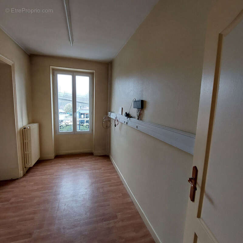 Appartement à LA FERTE-SOUS-JOUARRE