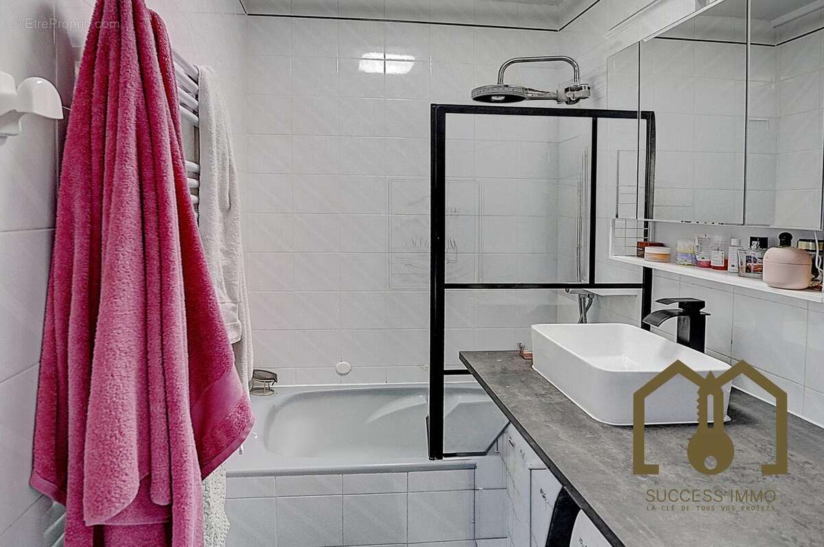 Appartement à VAULX-EN-VELIN