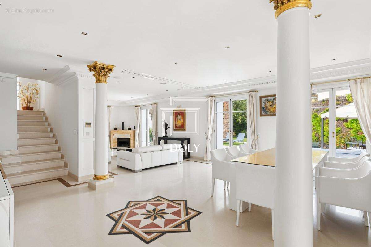 Maison à CANNES