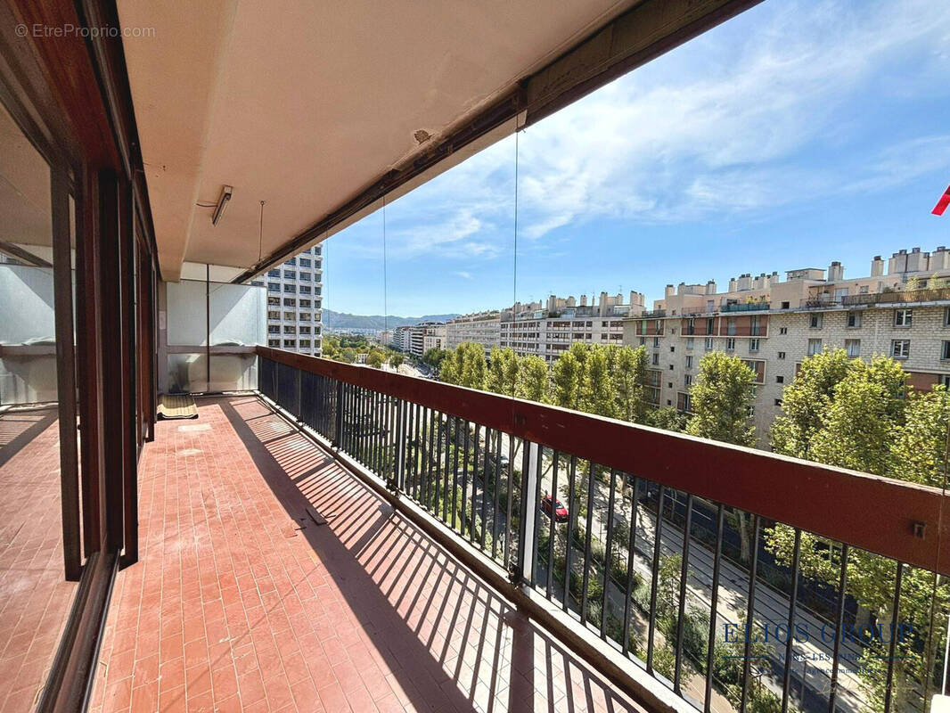 Appartement à MARSEILLE-6E
