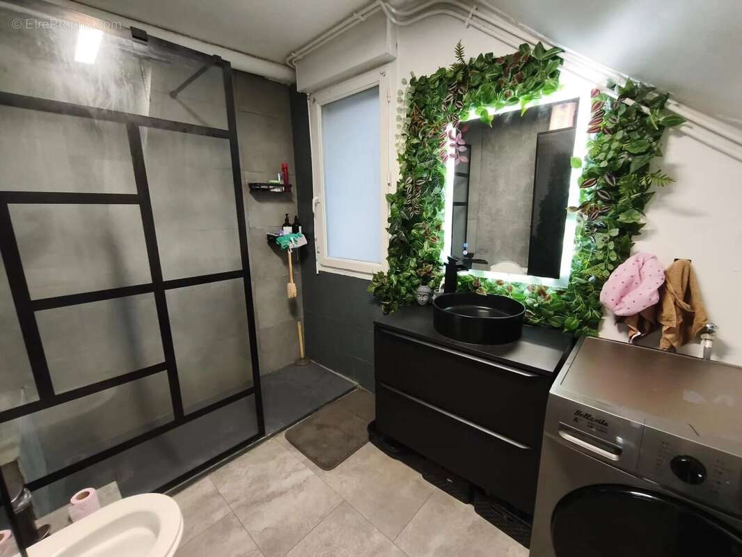 Appartement à LA FERTE-ALAIS