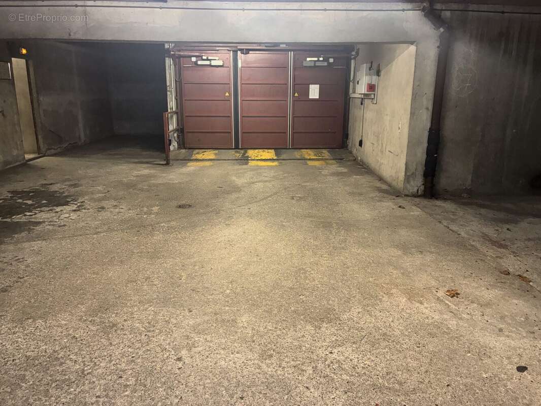 Parking à NOGENT-SUR-MARNE