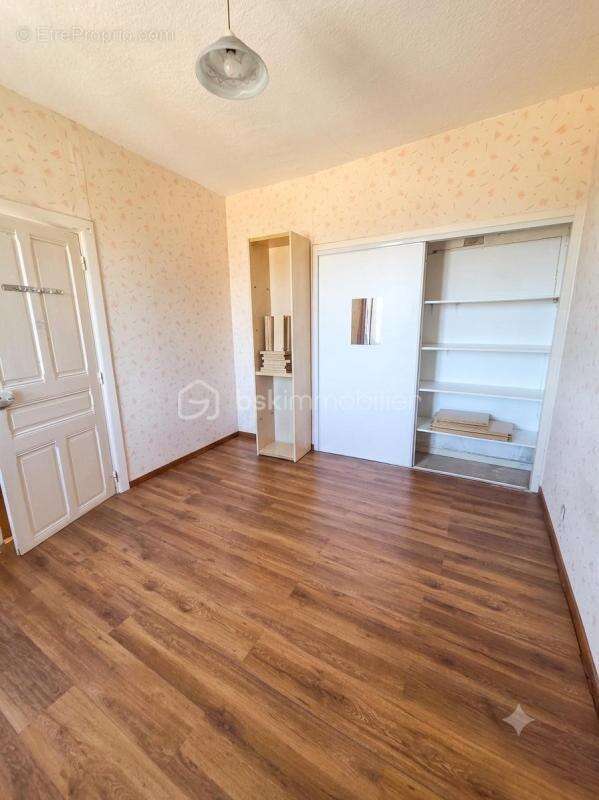 Maison de caractère de 120 m² sur terrain arboré de 575 m² - photo 9
