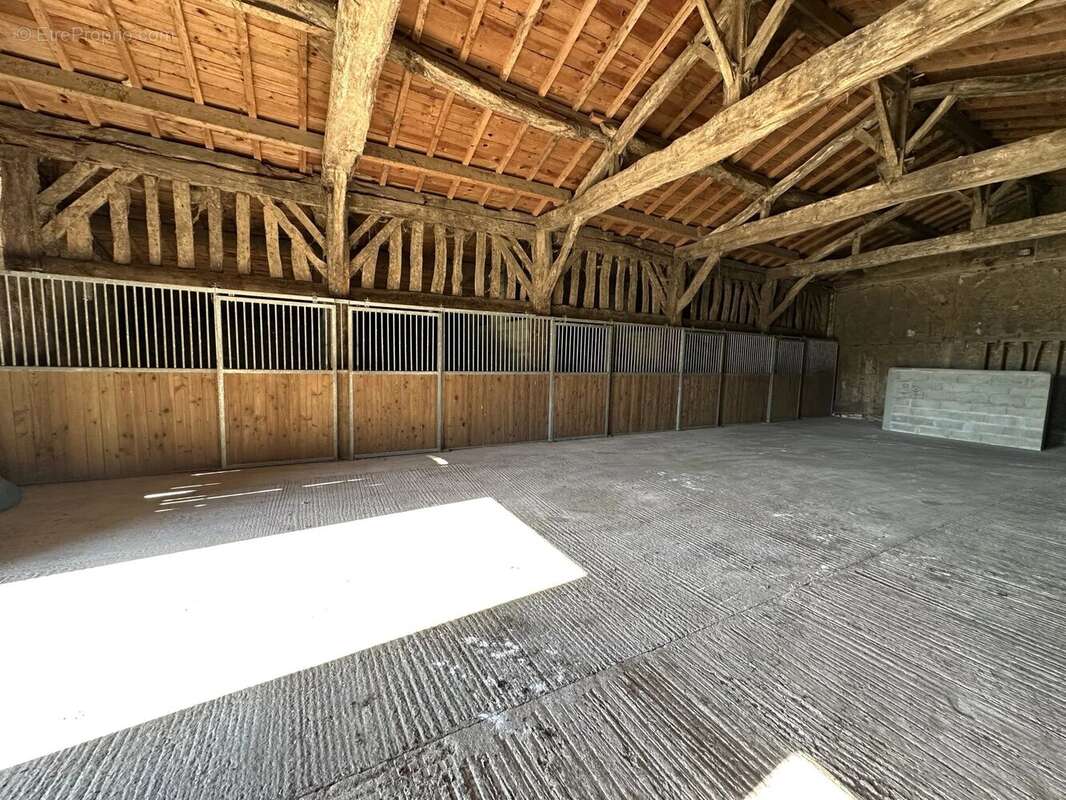 Maison à MONTPON-MENESTEROL