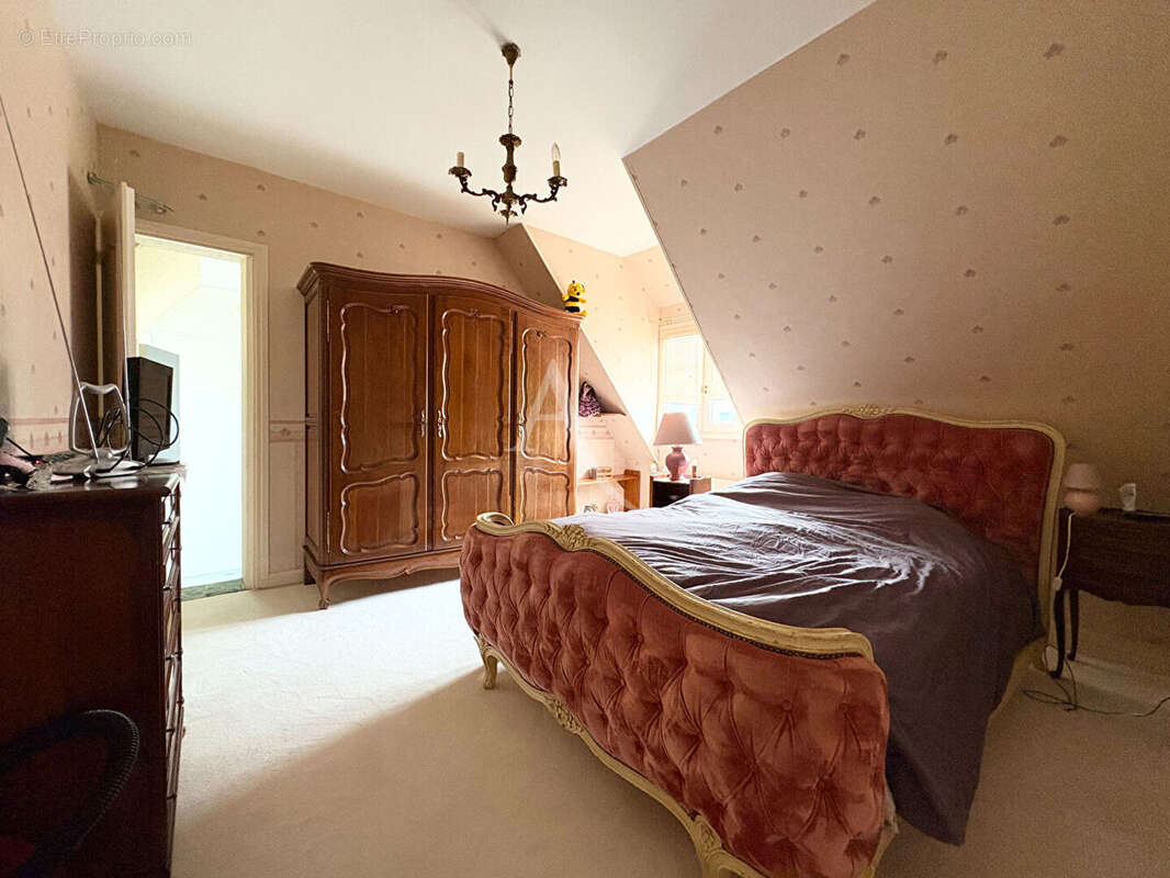 Maison à FLEURY-SUR-ORNE