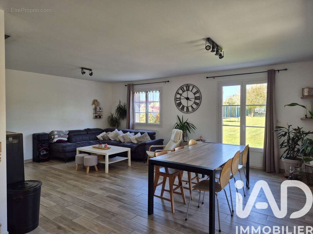Maison 117 m² à Serbonnes  - photo 9