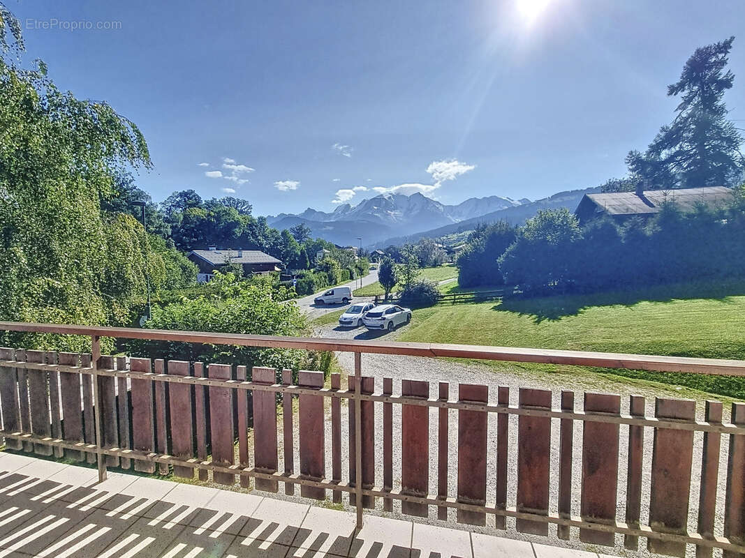 Appartement à COMBLOUX