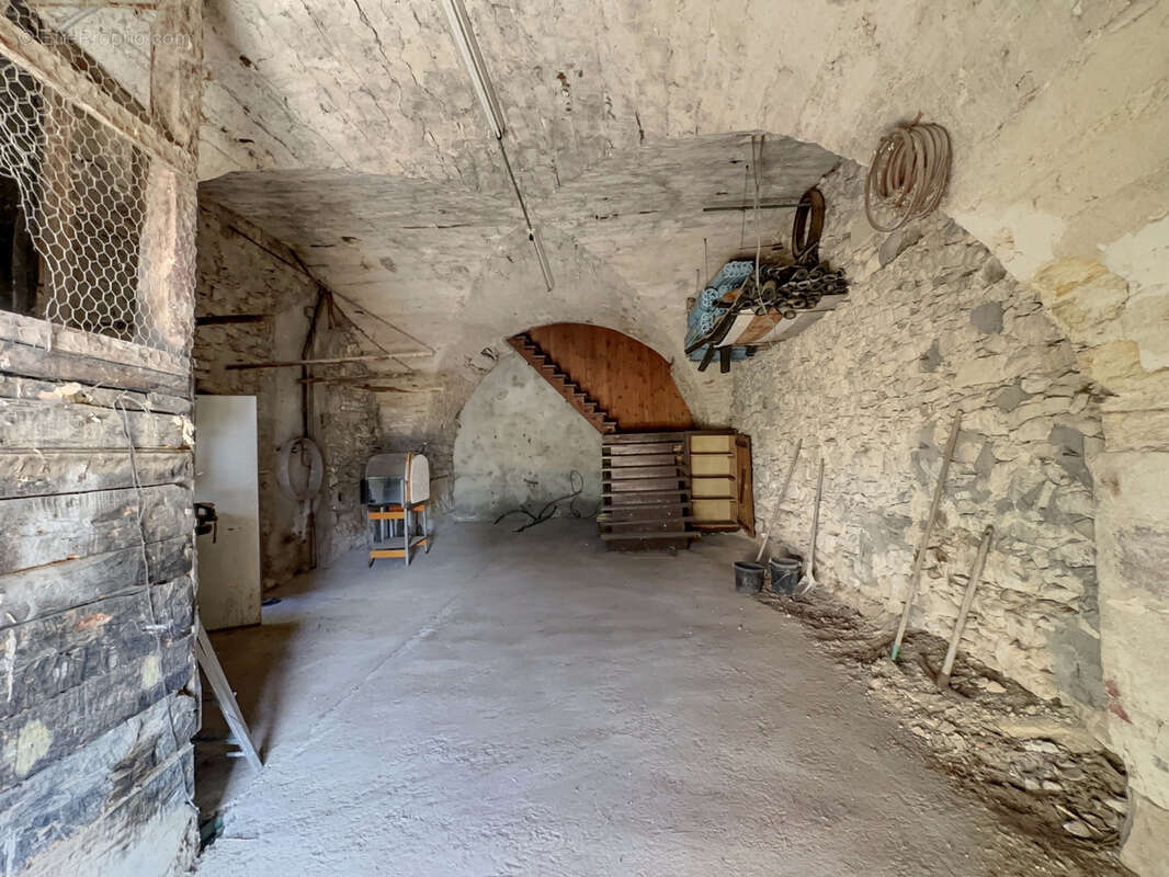 Maison ancienne sur les hauteurs de Ventabren - photo 10