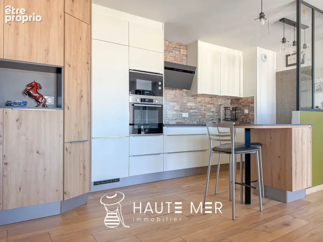 RÉGATE - Appartement T4 avec garage et parking aux Présidents - photo 4