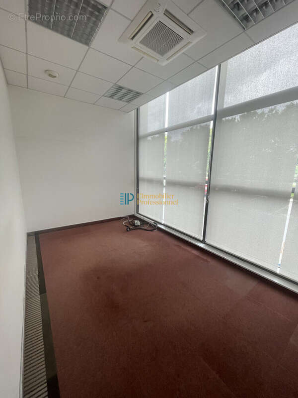 Commerce à LANESTER