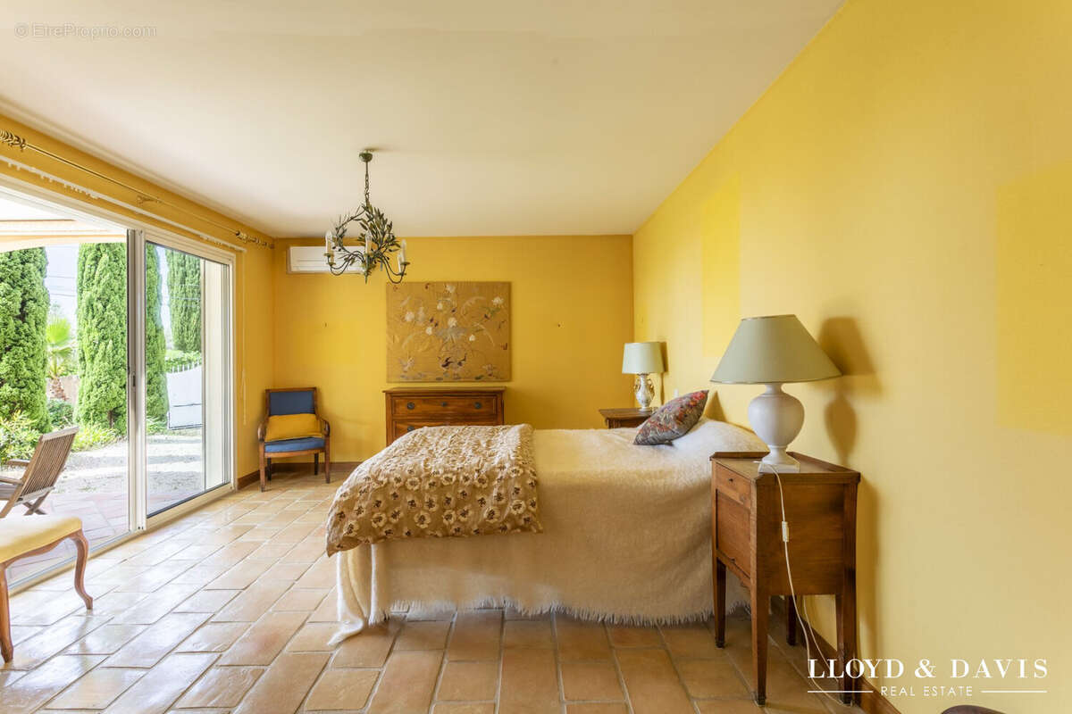 Maison à LA CADIERE-D'AZUR
