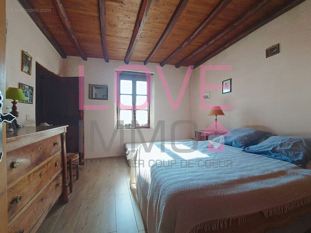 Maison à LA TOUR-DU-PIN