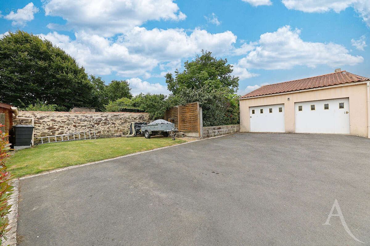 Maison à CHAVAGNES-EN-PAILLERS