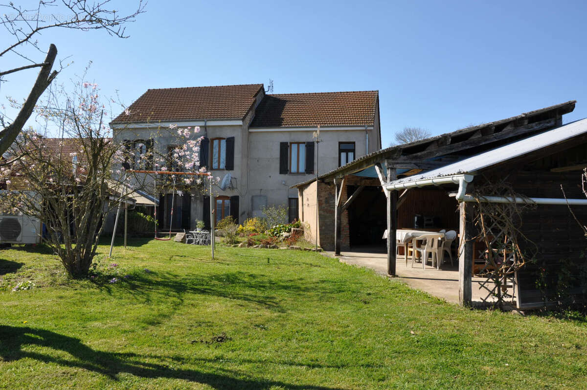 Maison à LE BREUIL