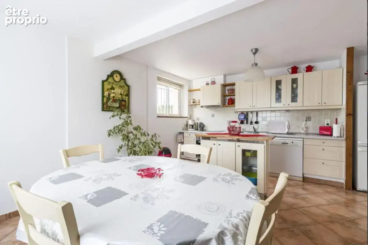 LANVEOC-  Ensemble immobilier  composé de trois maisons au cœur d’un hameau de campagne - photo 6