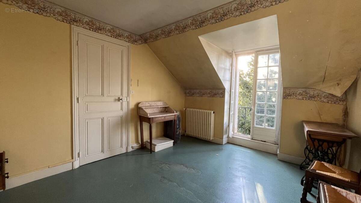 Maison à AUTUN