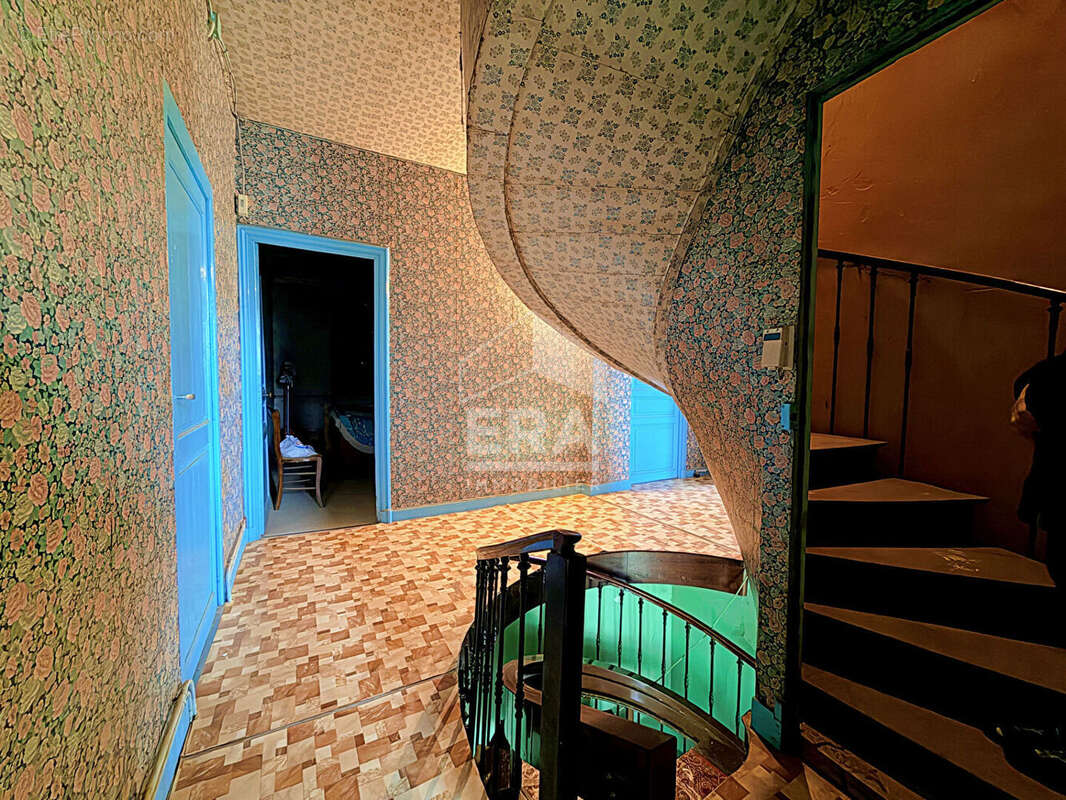Maison à CHAMPAGNE-VIGNY