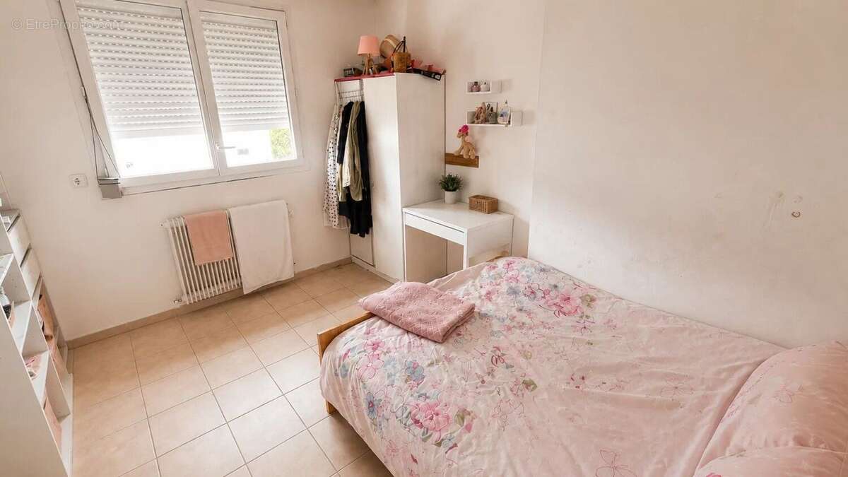 Maison à PUJOLS