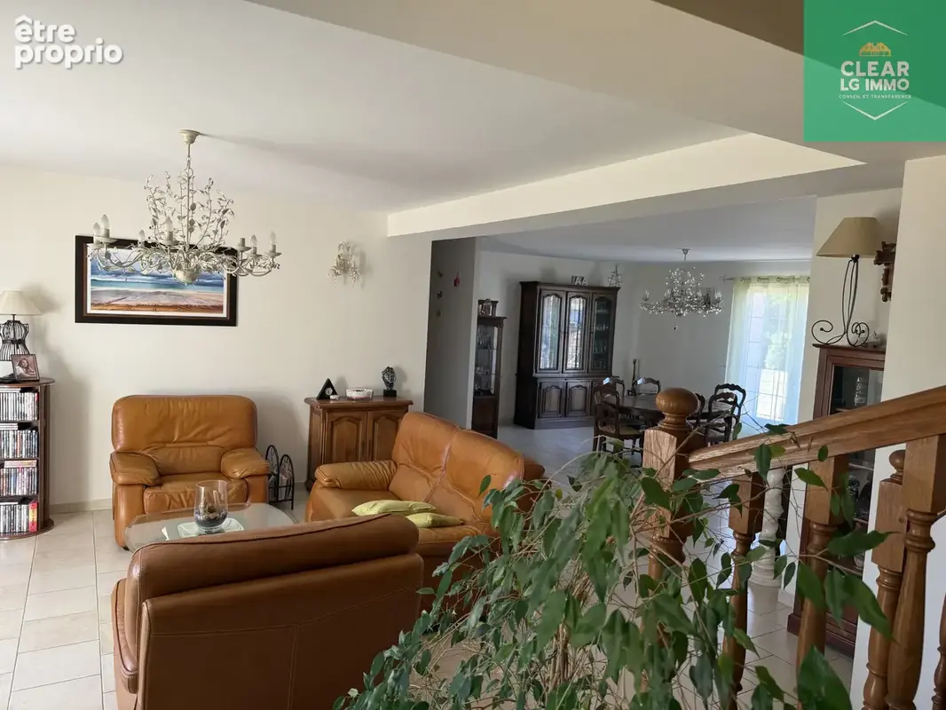 Maison familiale 171 m2 sur terrain 1534 m2 - photo 2