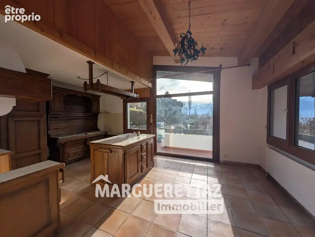 Villa 214m² sur 2929m² de terrain - Marignier - photo 10