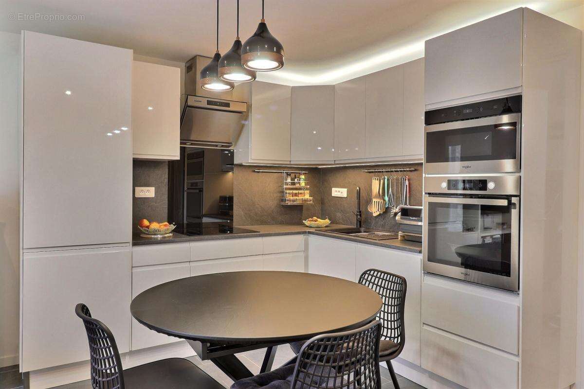 Appartement à SAINT-NOM-LA-BRETECHE
