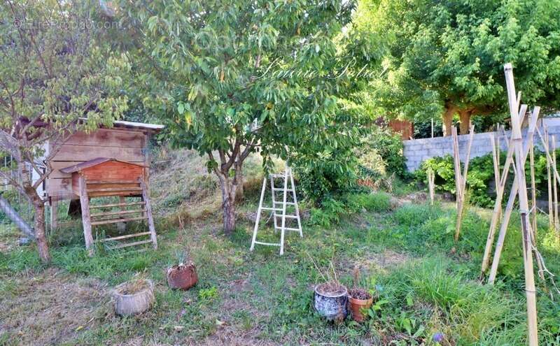 Maison à SAINT-THOMAS-DE-CONAC