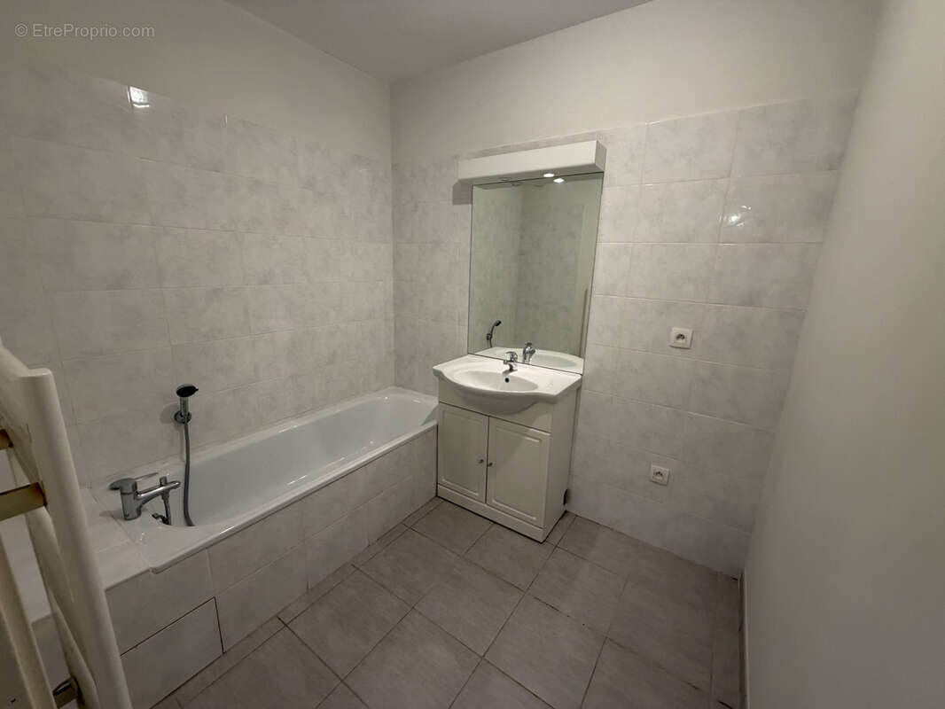 Appartement à SAINT-MARTIN-LE-VINOUX