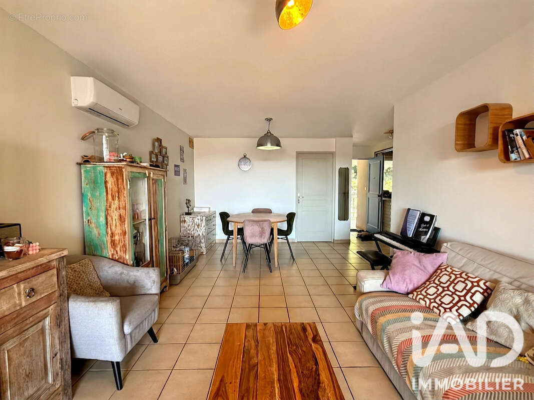 Appartement 60 m² à La Garde-Freinet  - photo 4