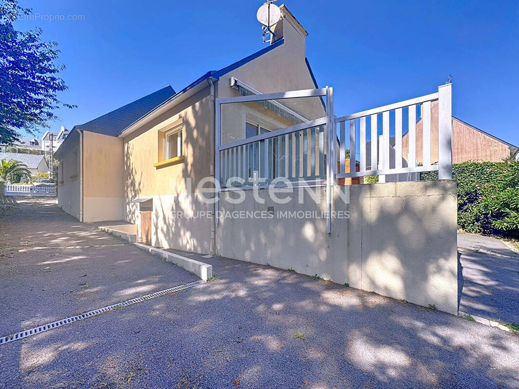 Maison à CAMARET-SUR-MER