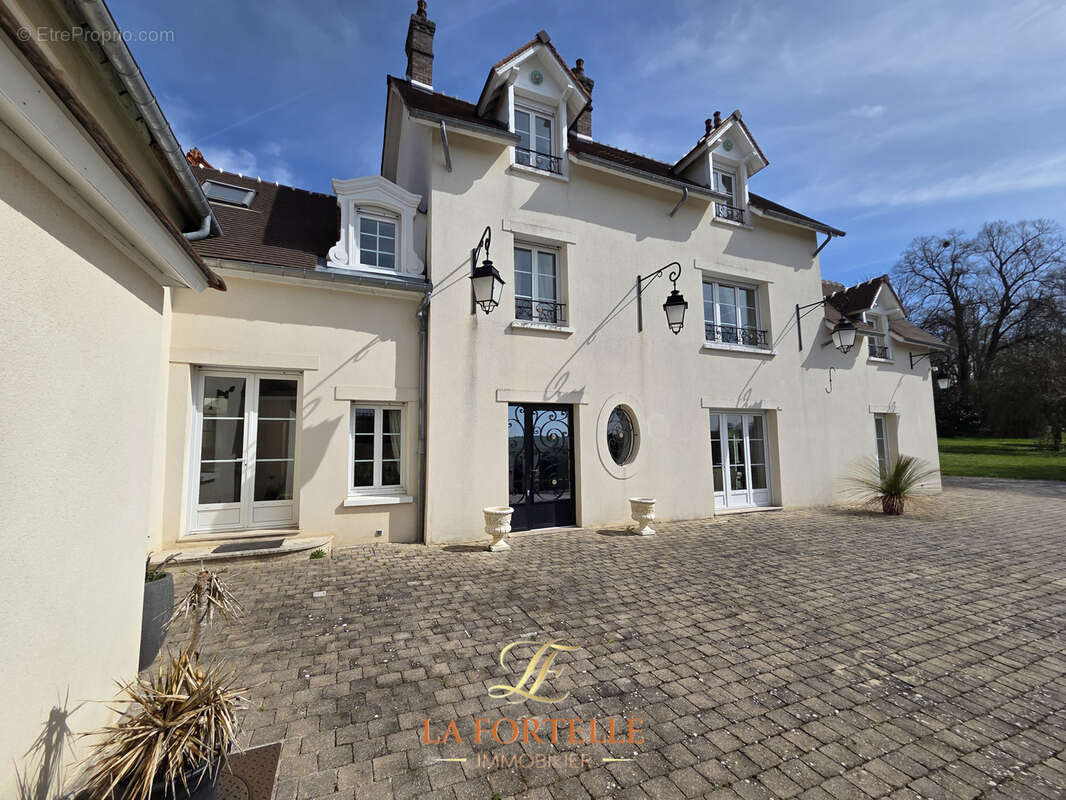 Maison à VETHEUIL