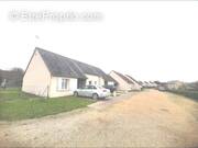 Appartement à LA CELLE-SAINT-AVANT